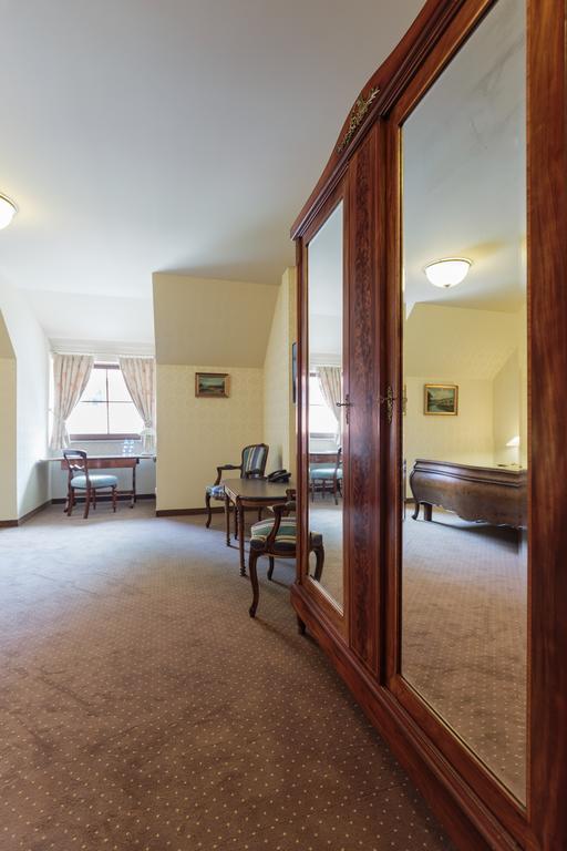 Hotel Folwark Zgierz Eksteriør billede