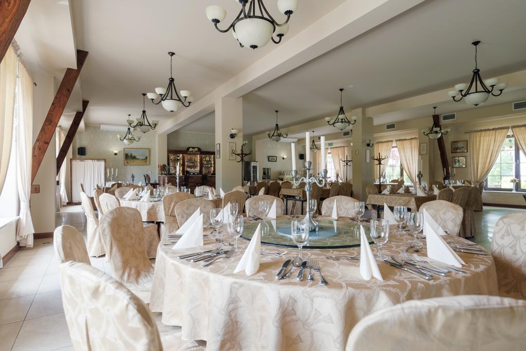Hotel Folwark Zgierz Eksteriør billede