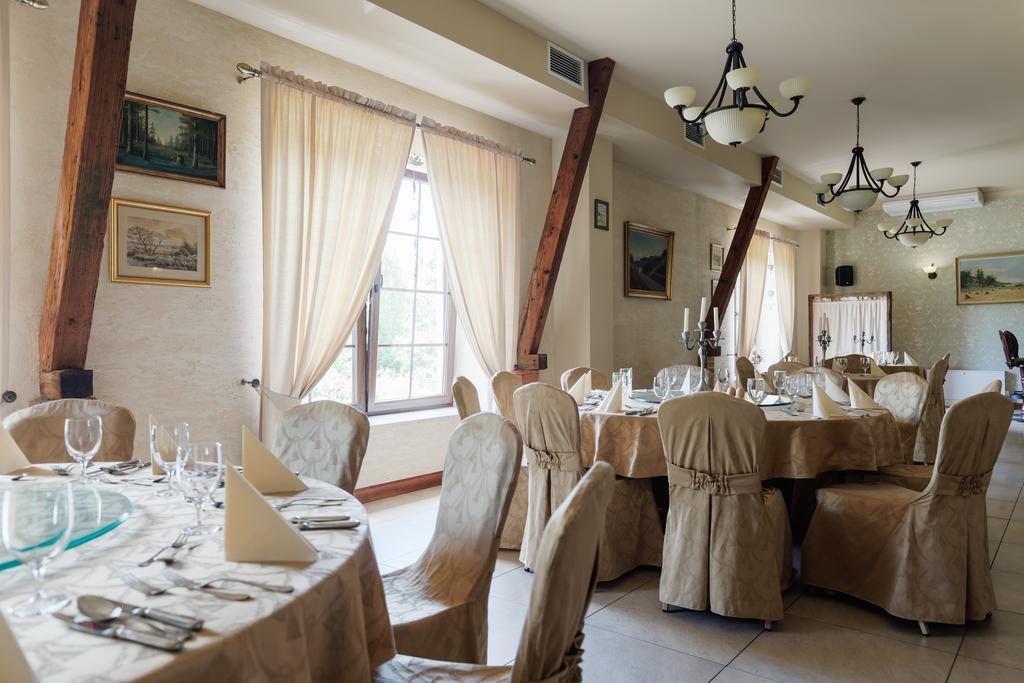 Hotel Folwark Zgierz Eksteriør billede