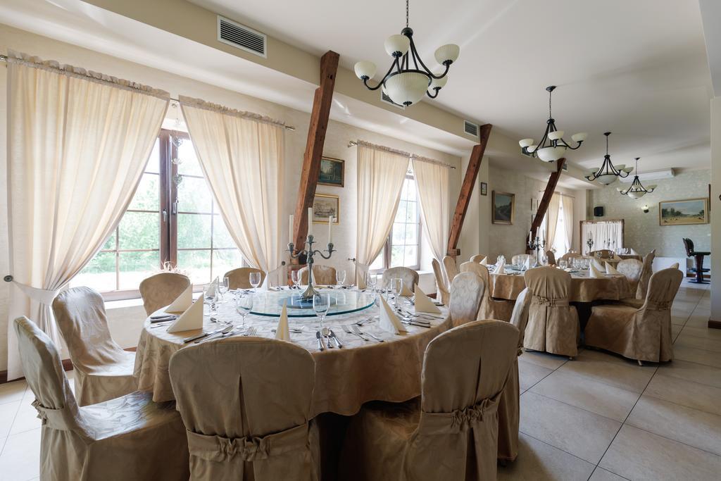 Hotel Folwark Zgierz Eksteriør billede