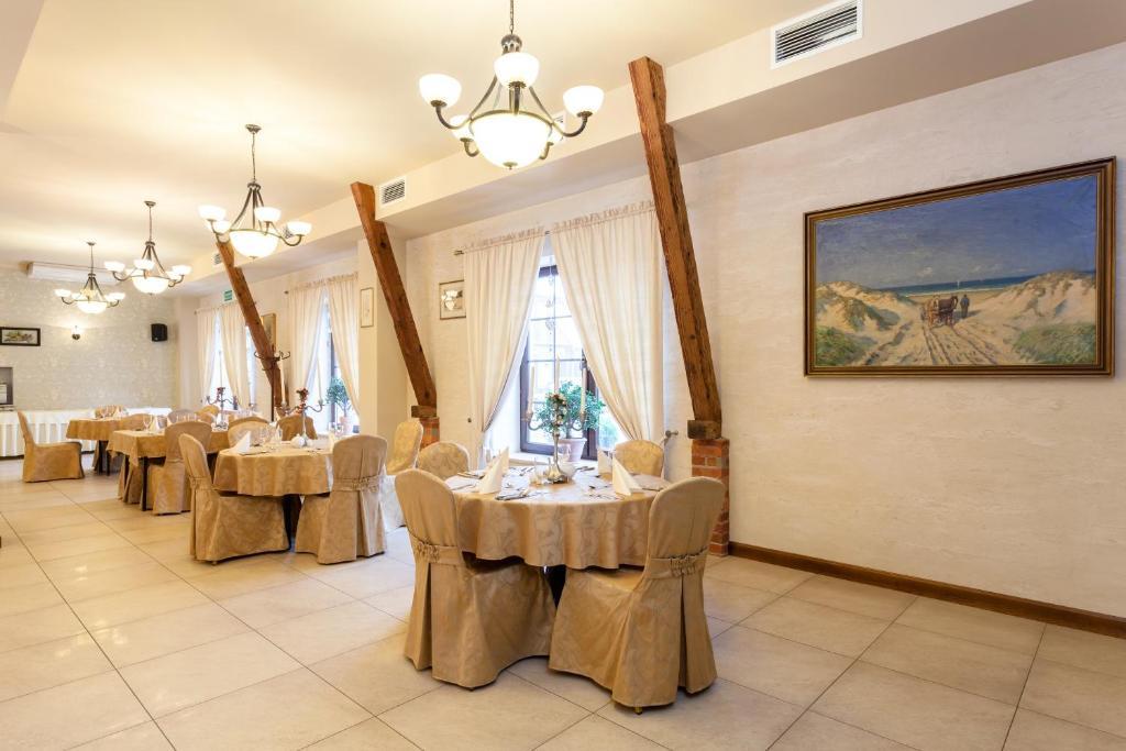 Hotel Folwark Zgierz Eksteriør billede